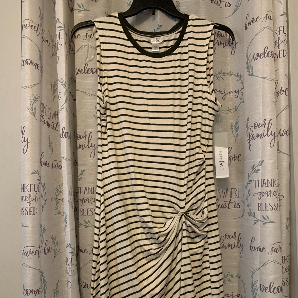 Just Be Midi Dress Sleeveless Crew Neck